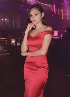 Hala college girl - puta in Hyderabad Photo 3 of 3