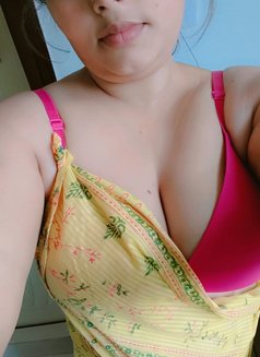 Muskan - escort in Hyderabad Photo 2 of 6