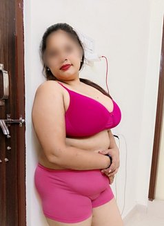 Muskan - escort in Hyderabad Photo 3 of 6