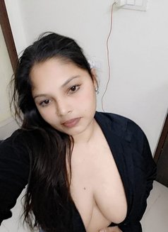 Muskan - escort in Hyderabad Photo 4 of 6