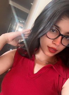 Muskan - escort in Kuwait Photo 1 of 1