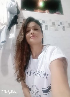 Muskan CAM and MEET - escort in Mumbai Photo 2 of 3