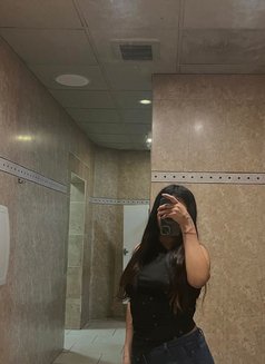 Muskan - escort in New Delhi Photo 2 of 3