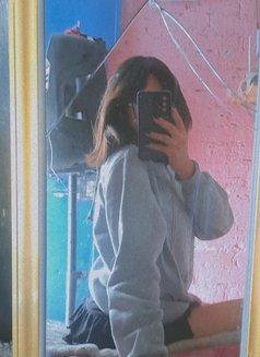 Muskan - puta in Patna Photo 1 of 3