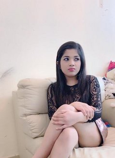 Muskan Indian Girl - puta in Dubai Photo 1 of 4