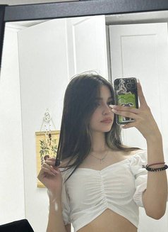 Muskan Indian Model - escort in Dubai Photo 1 of 2