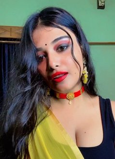 Muskan Khan - escort in Hyderabad Photo 2 of 5