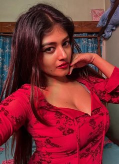 Muskan Khan - escort in Hyderabad Photo 5 of 5