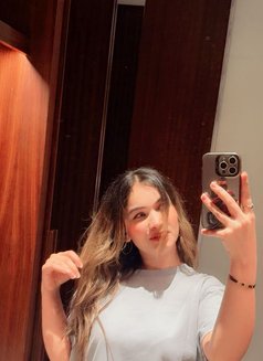 Muskan - escort in Dubai Photo 5 of 17