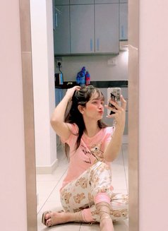 Muskan - escort in Dubai Photo 10 of 17