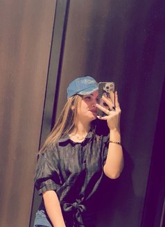 Muskan - escort in Dubai Photo 13 of 17