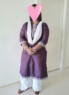 MUSKAN ( Real Meet and Cam Show) - puta in Pune Photo 2 of 4