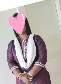 MUSKAN ( Real Meet and Cam Show) - puta in Pune Photo 3 of 4