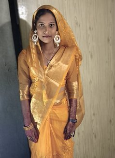 Muskan Roy - escort in Mumbai Photo 1 of 3