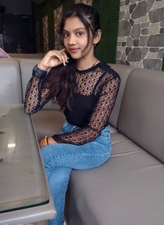 Muskan Roy - escort in Mumbai Photo 2 of 3