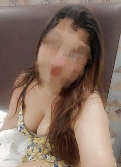 Muskan Sexy body 25yrs Independent - puta in Mumbai Photo 3 of 7