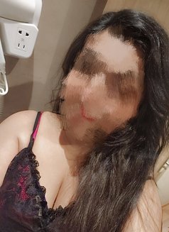 Muskan Sexy body 25yrs Independent - puta in Mumbai Photo 5 of 7