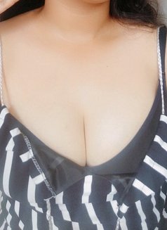 Muskan Sexy body 25yrs Independent - escort in Mumbai Photo 4 of 6