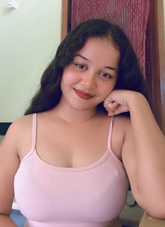 Muskan Singh - escort in Mumbai Photo 3 of 3