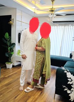 Muslim Couple Cuckold journey - escort in New Delhi Photo 2 of 4