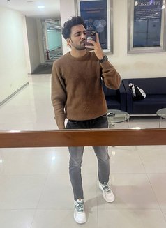 Mussa - Male escort in Indore Photo 3 of 5