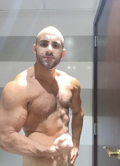 Musti - Male escort in Dubai Photo 4 of 5