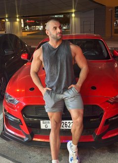 Musti - Acompañantes masculino in Riyadh Photo 4 of 5