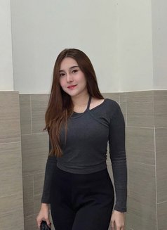 Mutia - Intérprete de adultos in Jakarta Photo 5 of 8