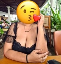 My name manshi I am independent cam meet - escort in New Delhi