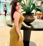 Disha - puta in Mumbai Photo 1 of 1