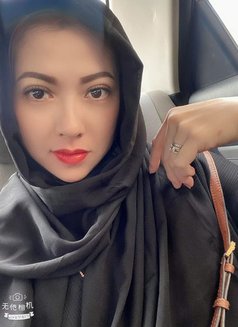 If fake service free - escort in Riyadh Photo 1 of 6