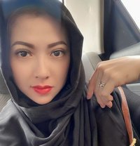 If fake service free - escort in Riyadh Photo 1 of 6