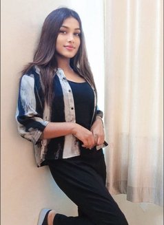 My Self Aaradhya Call Girl - Transsexual escort in Guwahati Photo 1 of 2