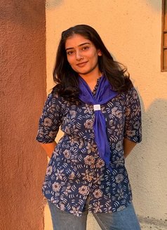 My Self Divya High Profile Girl Availabl - escort in Kolkata Photo 2 of 3