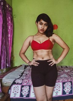 My Self Tanya Arora Call Girl Service - puta in New Delhi Photo 2 of 3