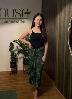 Mya - masseuse in Lisbon Photo 1 of 2