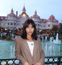 Mya - puta in Dubai