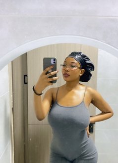 MYLA LUXE DELHI NCR/ GREATER NOIDA - companion in New Delhi Photo 5 of 6