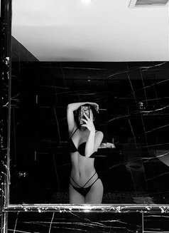 Myla - puta in Ho Chi Minh City Photo 3 of 3