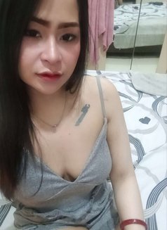 Mymin - puta in Doha Photo 7 of 7