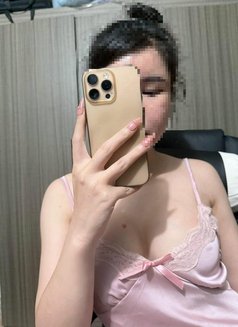 Mymy - escort in Bangalore Photo 3 of 14