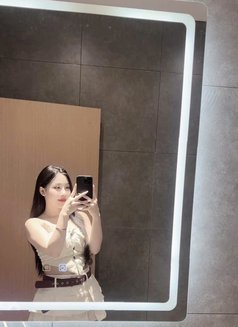 Mymy - masseuse in Singapore Photo 4 of 4