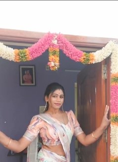 Myna - Transsexual escort in Chennai Photo 1 of 4