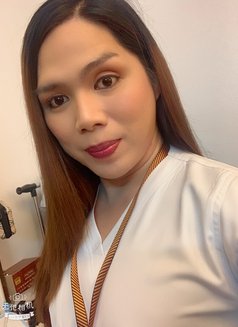 Myra - Dominadora transexual in Riyadh Photo 1 of 3