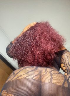 Myra - escort in Accra Photo 3 of 6