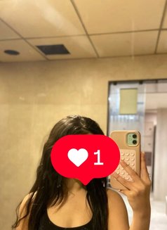 Myra Singh cam & real meet - escort in Mumbai Photo 3 of 5