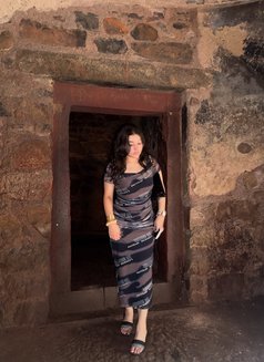 Myraa - escort in Ahmedabad Photo 1 of 3