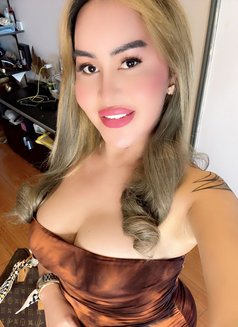 Myriam - escort in Riyadh Photo 9 of 10