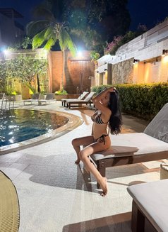 Mys - Transsexual escort in Bangkok Photo 3 of 5