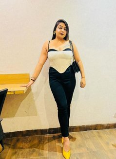 Myself Divya Vip College Girl Available - puta in Dehradun, Uttarakhand Photo 1 of 3